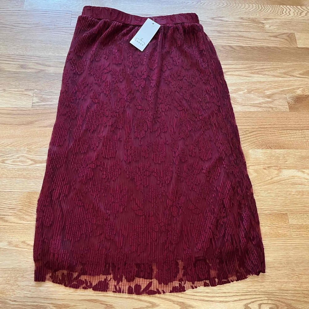New NWT EMBER Dark Red Skirt Floral Lace Overlay Midi A-Line‎ Boho Chic Size M